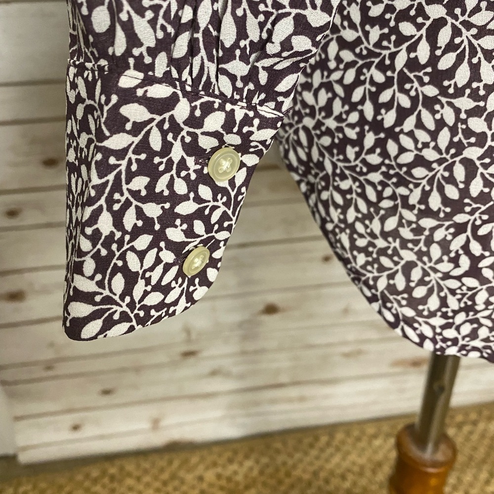 Ann Taylor LOFT brown/white floral/botanical peasant blouse - Picture 5 of 7